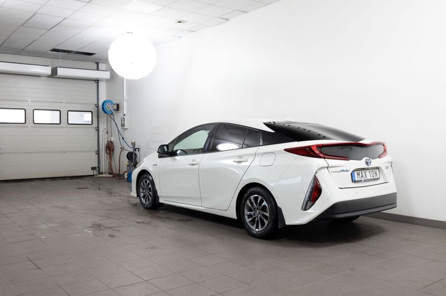 Toyota Prius Plug-in Hybrid 1.8 VVT-i Plug-in CVT, 123hk, 2019