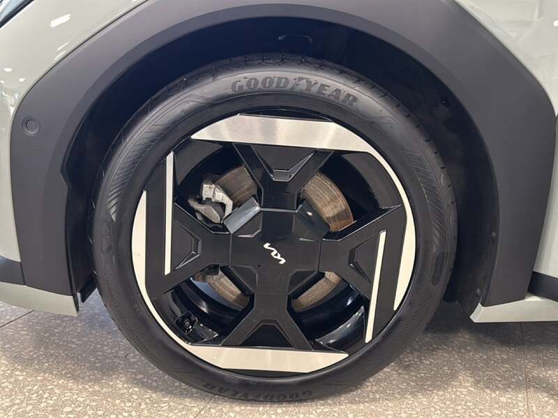 Kia EV4 Long Range Fastback, 204ps, 2026
