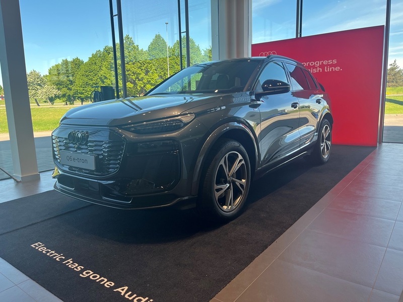 Audi Q6 e-tron 2026